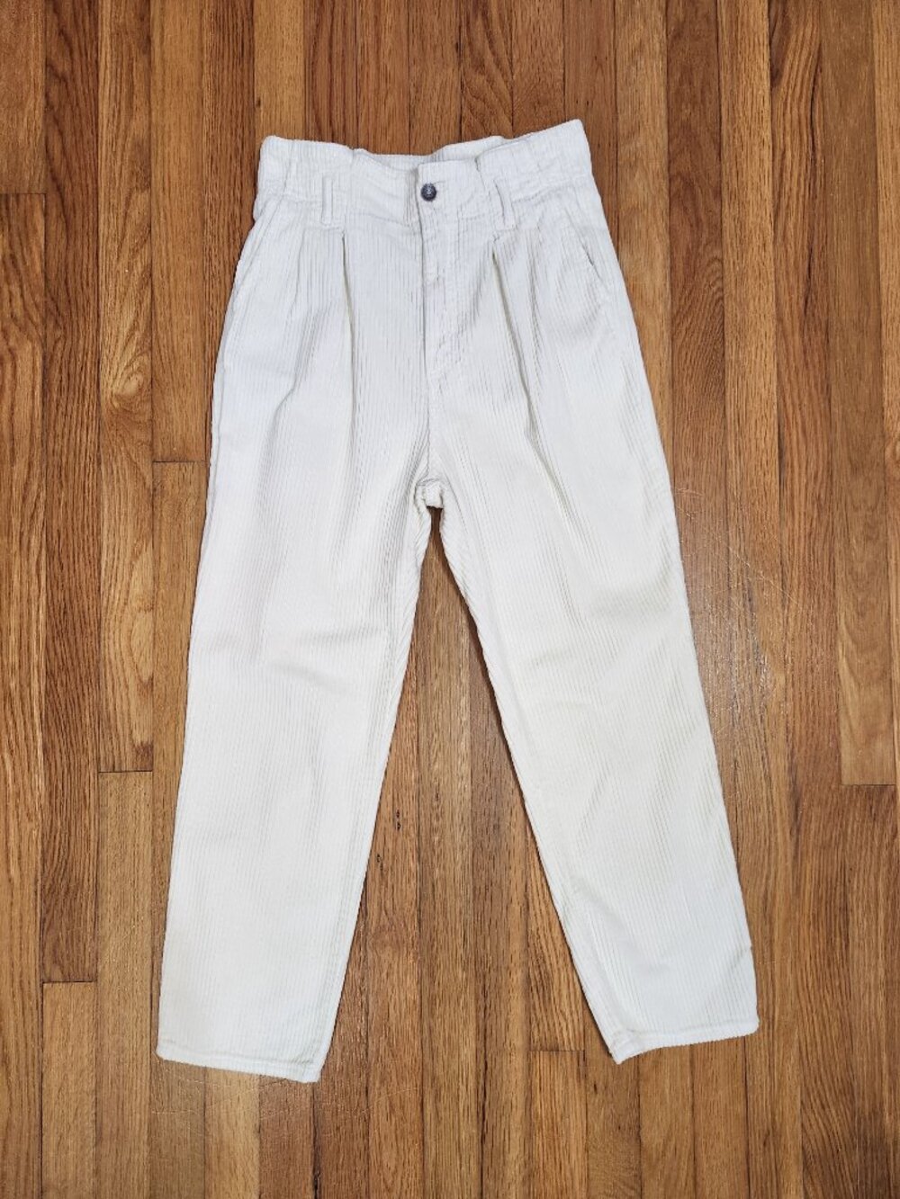 Abercrombie & Fitch High Rise Pleated Corduroy Pants Size 2R / 27 Ivory